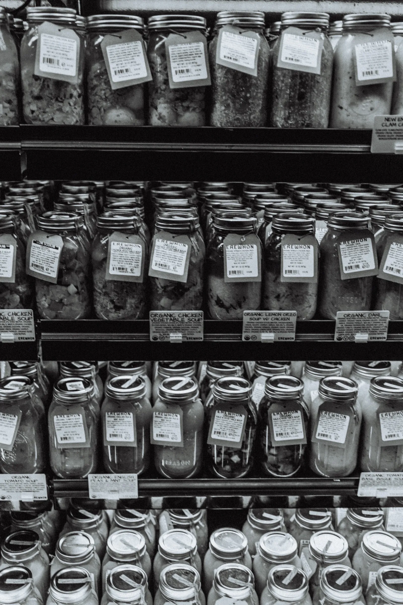 Black & White (2017), photo 10